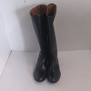 Woman's Frye leather knee boots size 9 B